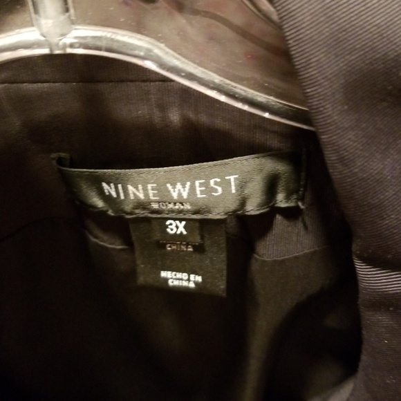 Nine West Black Jacket with Distinctive Sleeves - Picture 3 of 5